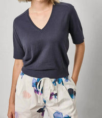 Lilla P - V-neck Saddle Sleeve Sweater
