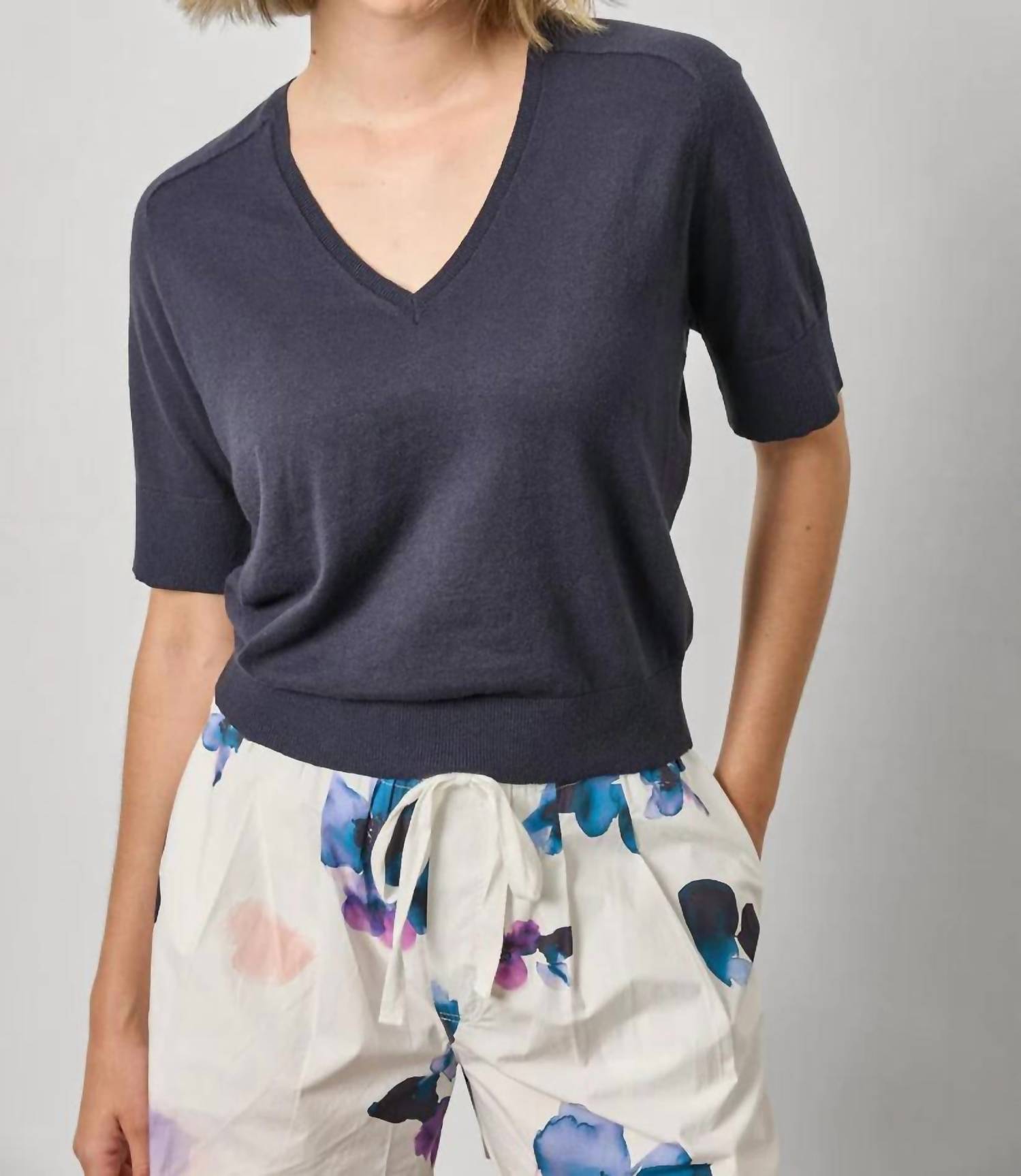 Lilla P - V-neck Saddle Sleeve Sweater