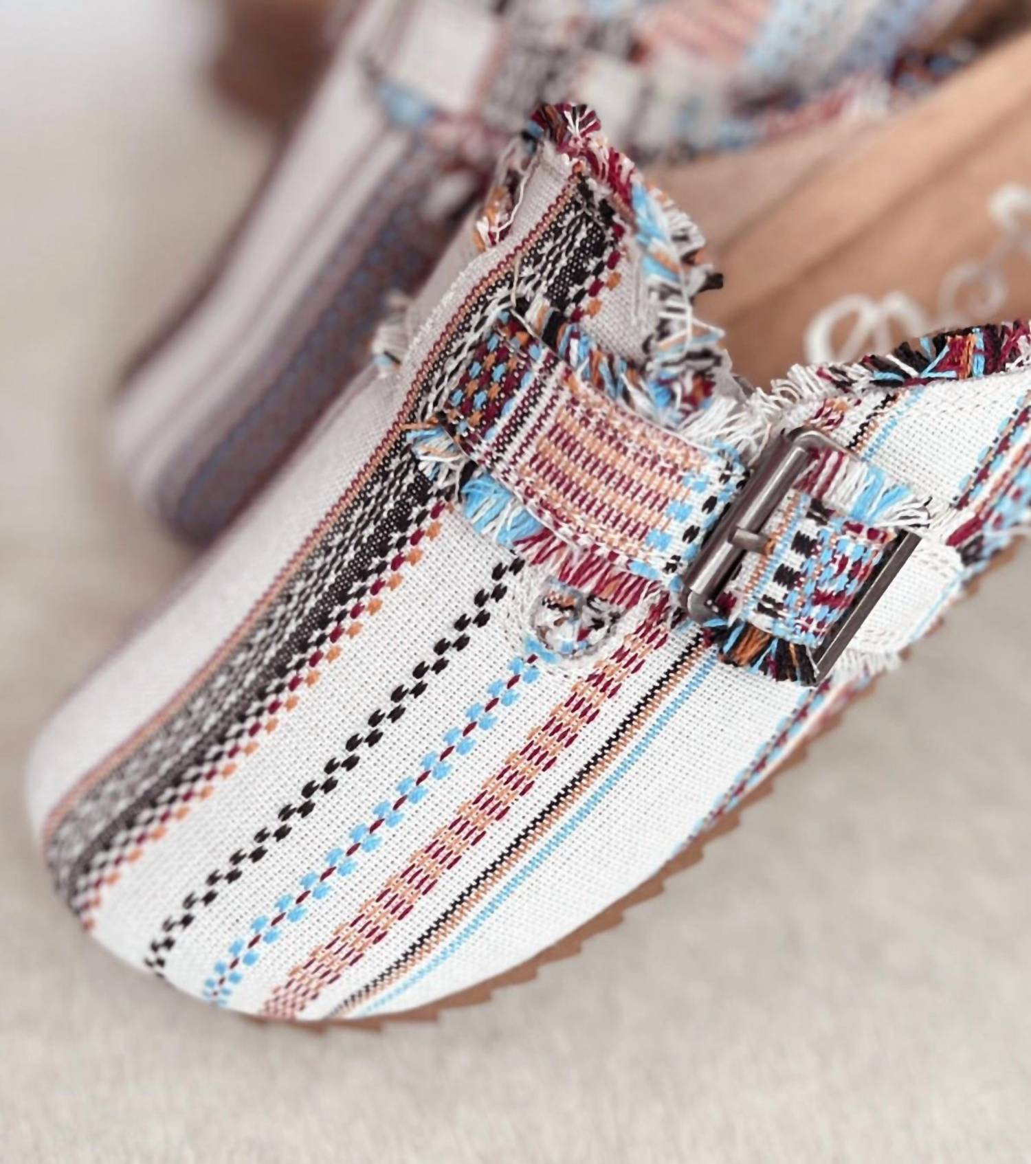 Very G - Women's Serape Basket Clog Shoes