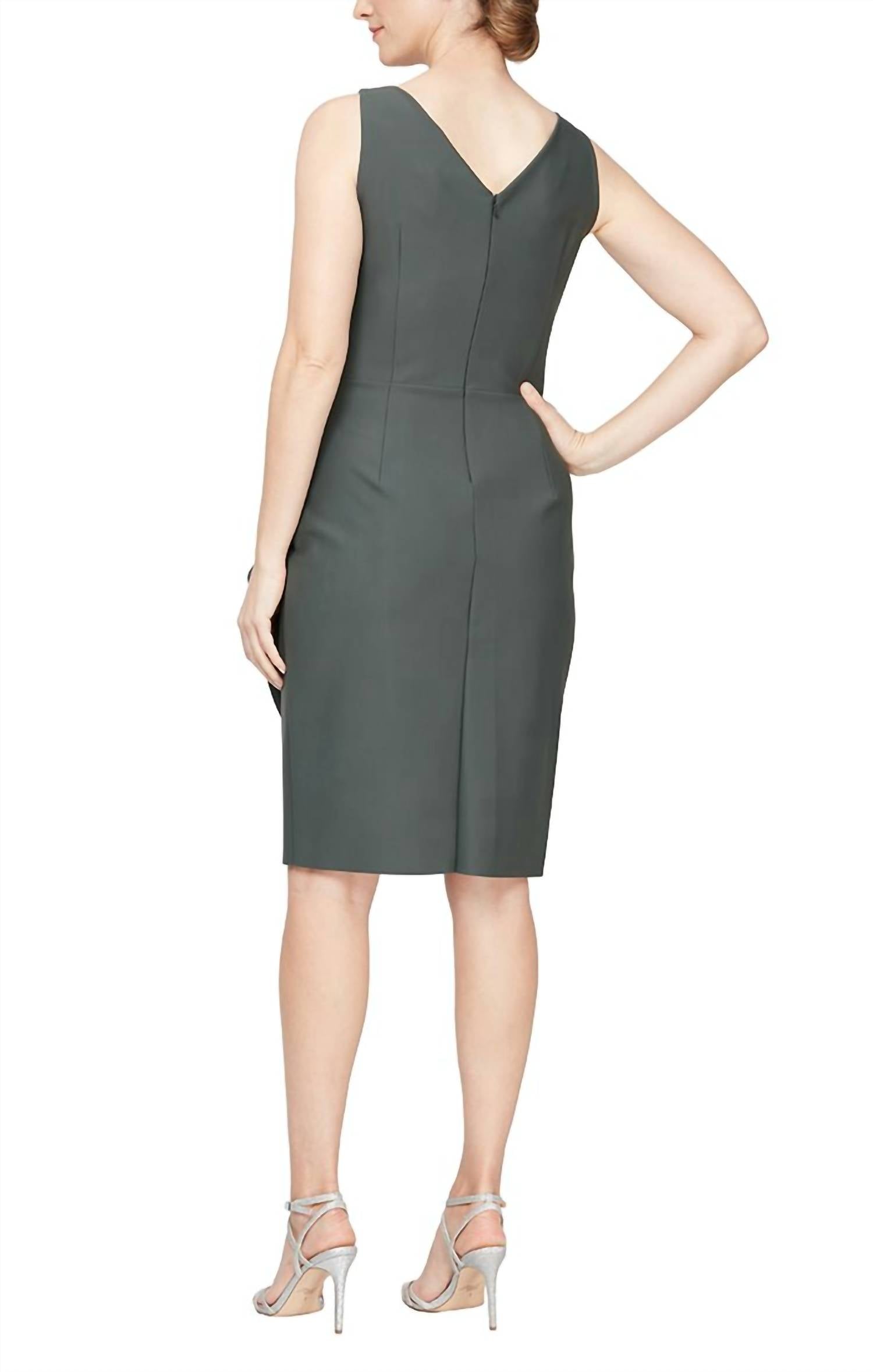 Alex Evenings - Women's Brooch Side Tiered Zipper Back Dress
