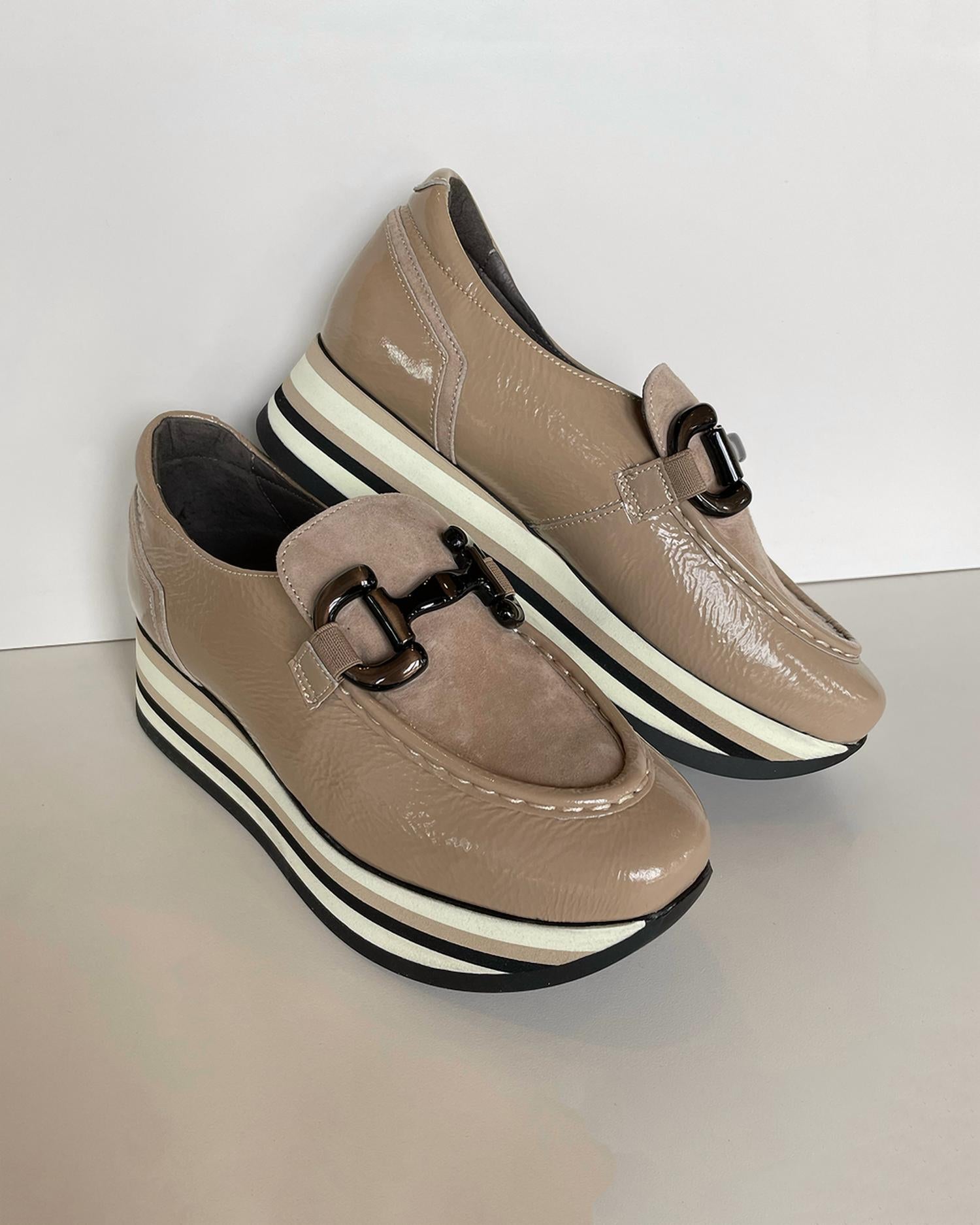 Softwaves - Women's Alina Patent Slip-on Platform Sneaker