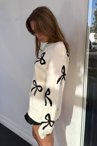Aaron & Amber - Je Taime Bow Sweater