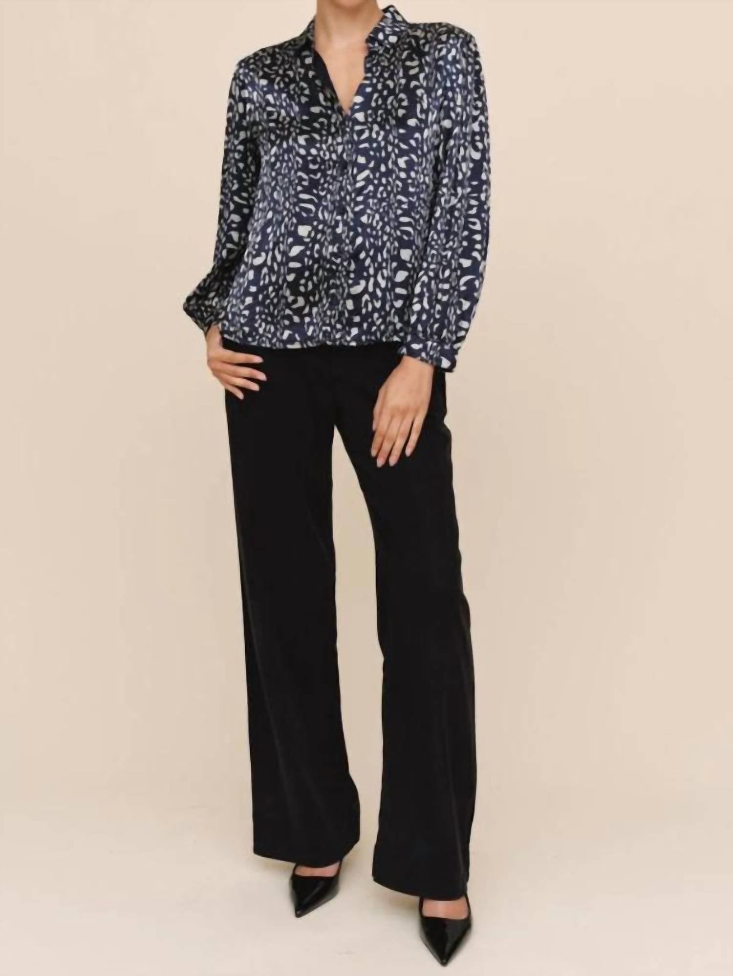 Bella Dahl - Shirred Shoulder Button Down Shirt