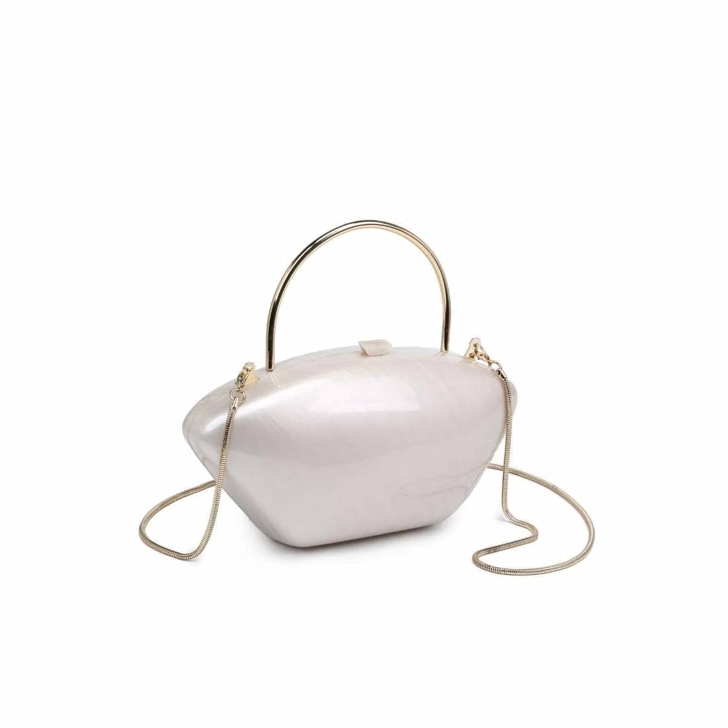 Urban Expressions - The Monaco Clutch