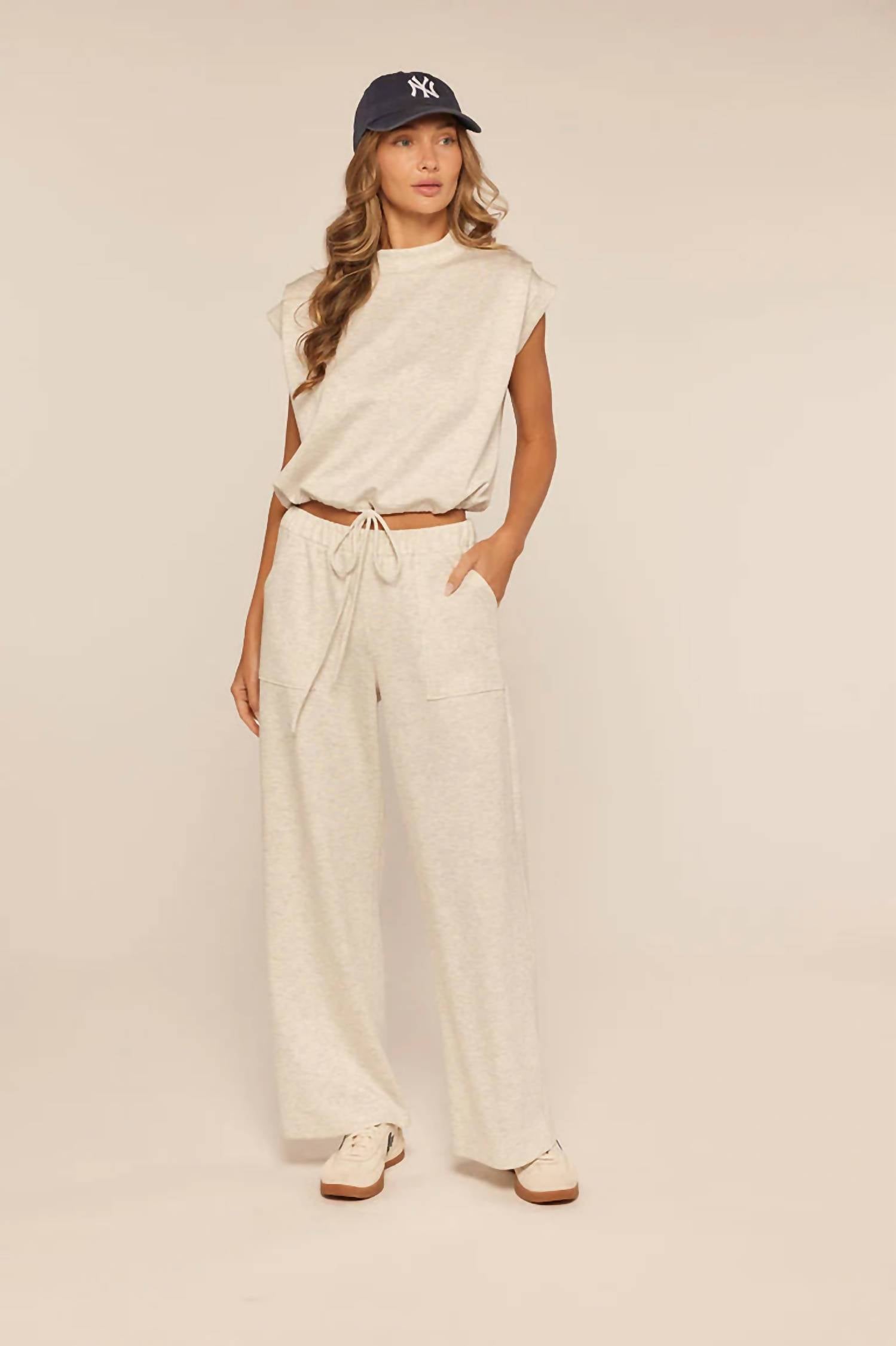 Kylie Paige - Tabby Cropped Lounge Pants