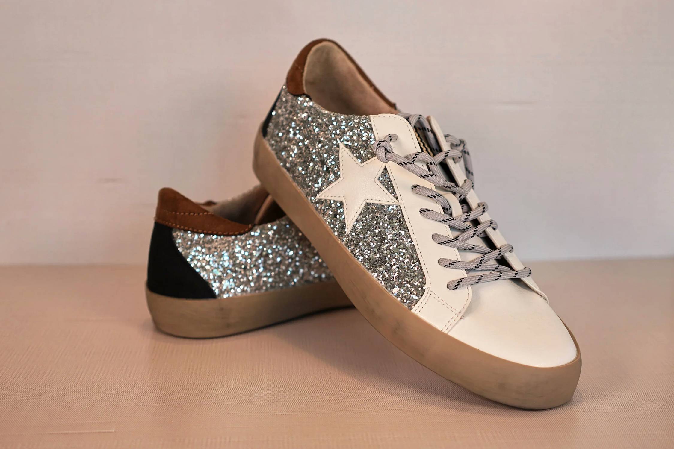 Shu Shop - Women's Paula Glitter Sneakers