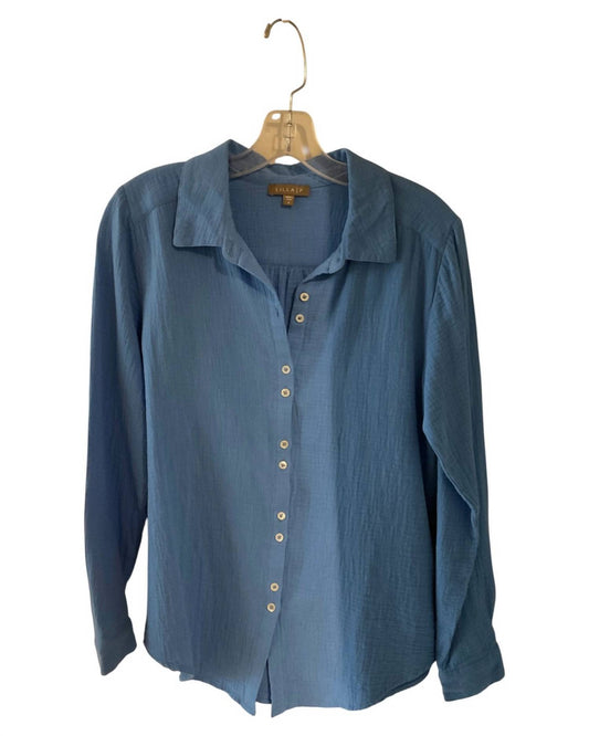 Lilla P - Women's Button-up Blouse