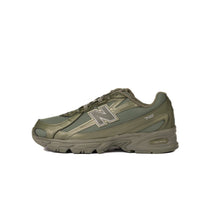 New Balance - Men's 740 Sneakers