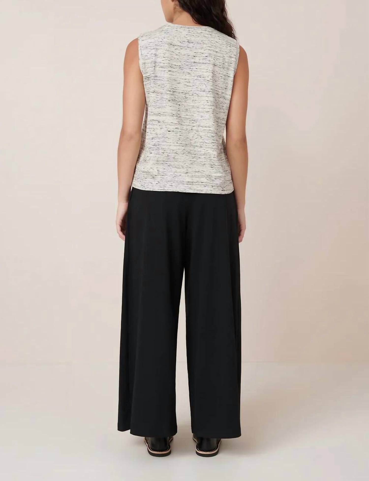 Kowtow - Sleeveless Singlet Top