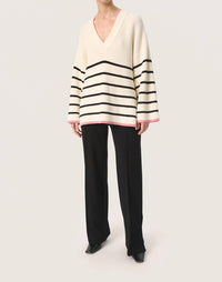 Soaked In Luxury - Musling V-neck Loose Fit Pullover Sweater