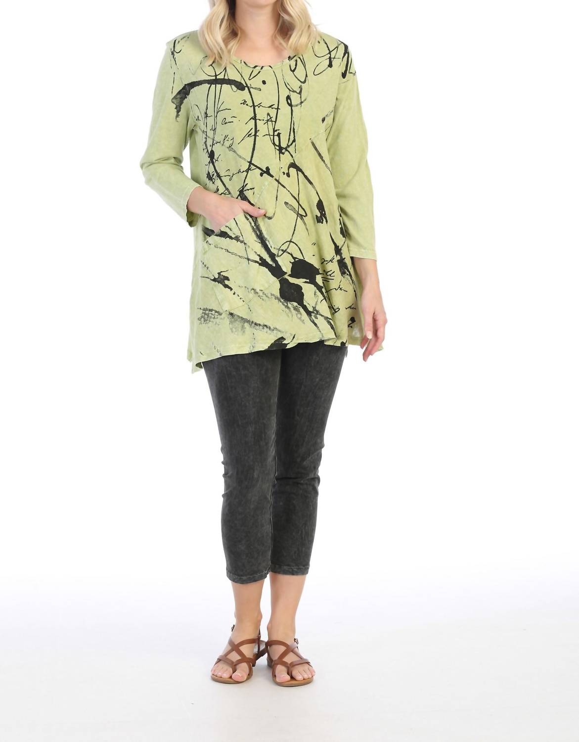 Jess & Jane - Scrolls Mineral Washed Cotton Top with Linen Contrast