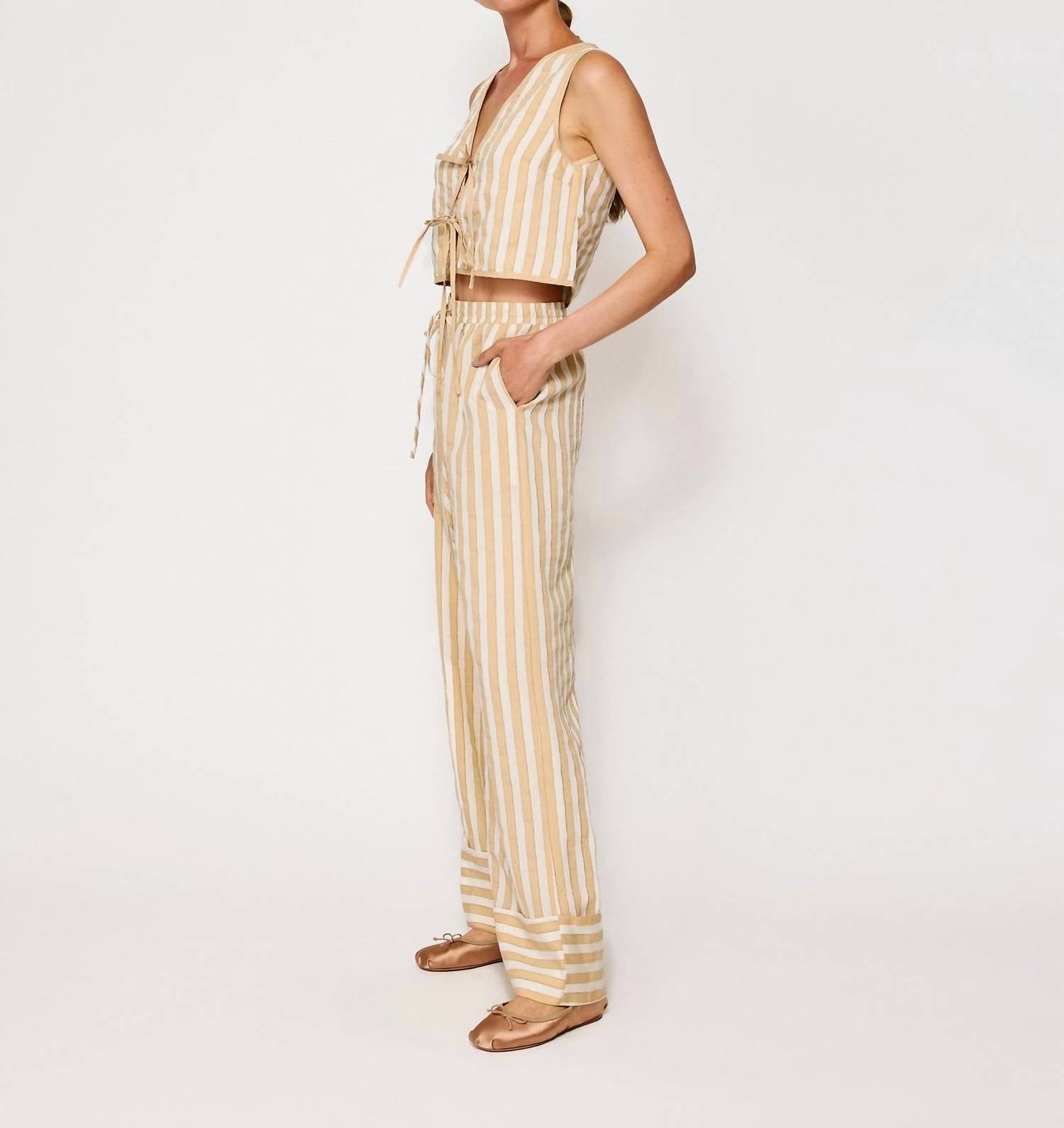 Line And Dot - Kamari Top