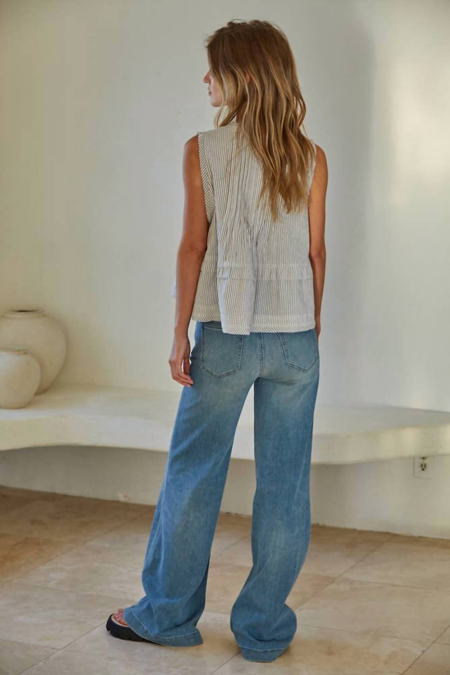 By Together - Chic Sleeveless Ruffle Hem Blouse