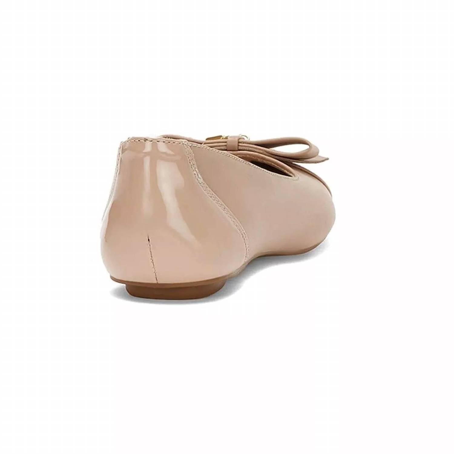 Andrea - Women's Ballerinas With Bow and Golden Lock Charm Flats