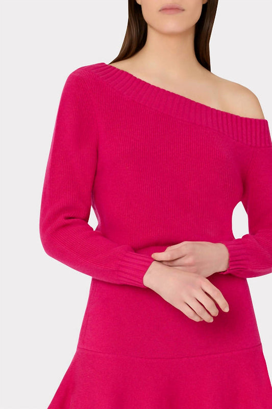 OFF THE SHOULDER SWEATER