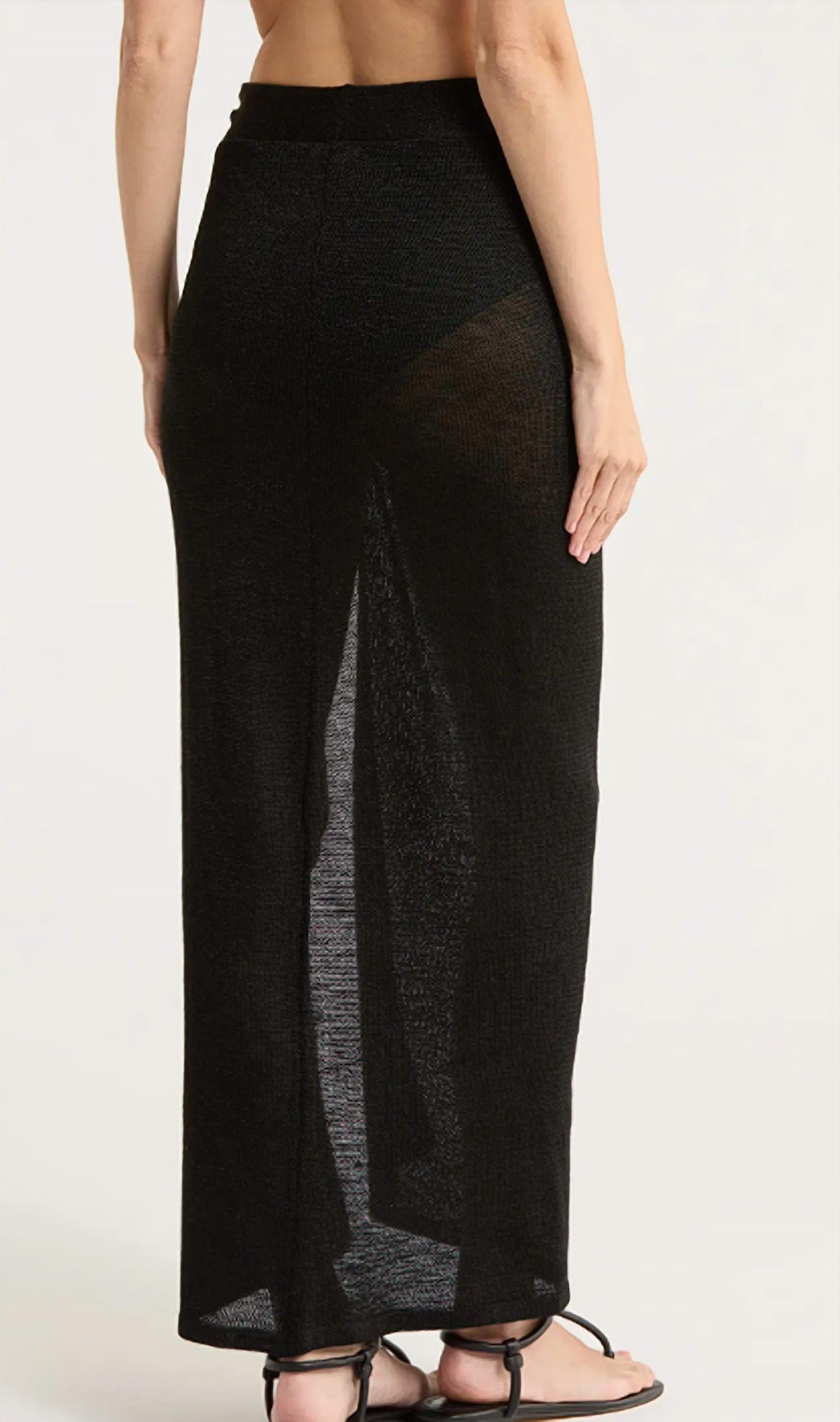 Elan - Wrap Skirt Cover
