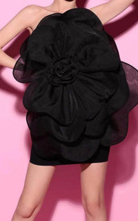 Tarik Ediz - Oversized 3D Floral Asymmetric Cocktail Dress