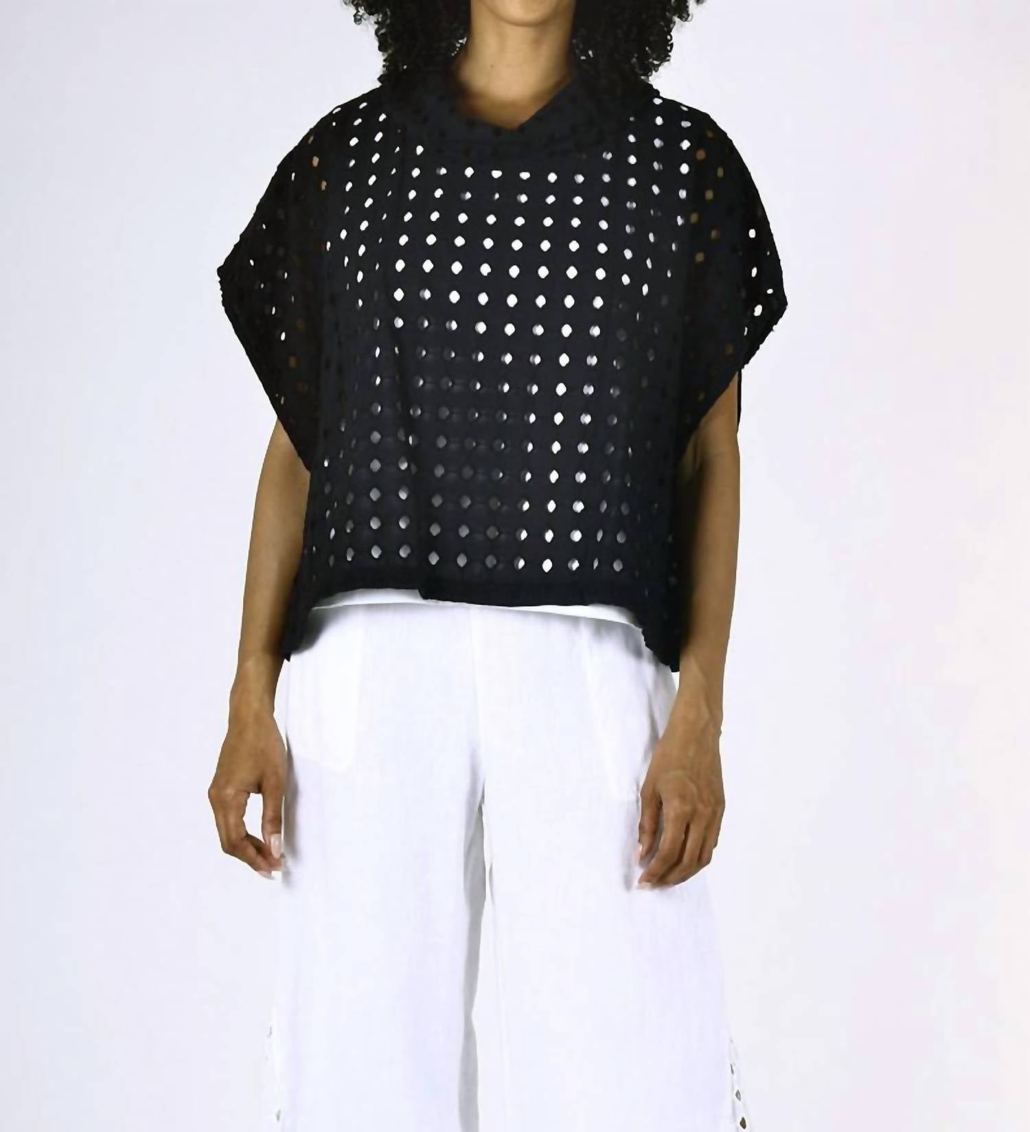 Fenini - Cowlneck Top With Oulet Holes
