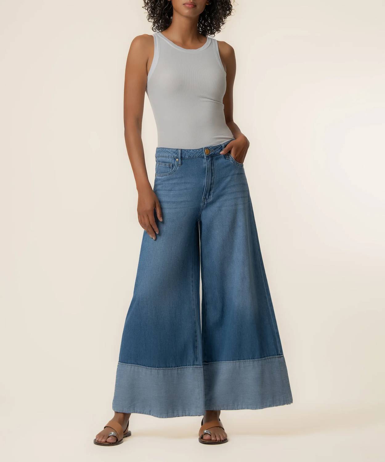 Kut From The Kloth - Blake Crop Wide Leg Pants With Hem Detail