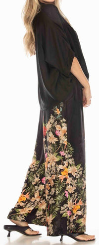 FLORA ASHLEY Not Ordinary Blouse in black - women's blouse - detail view