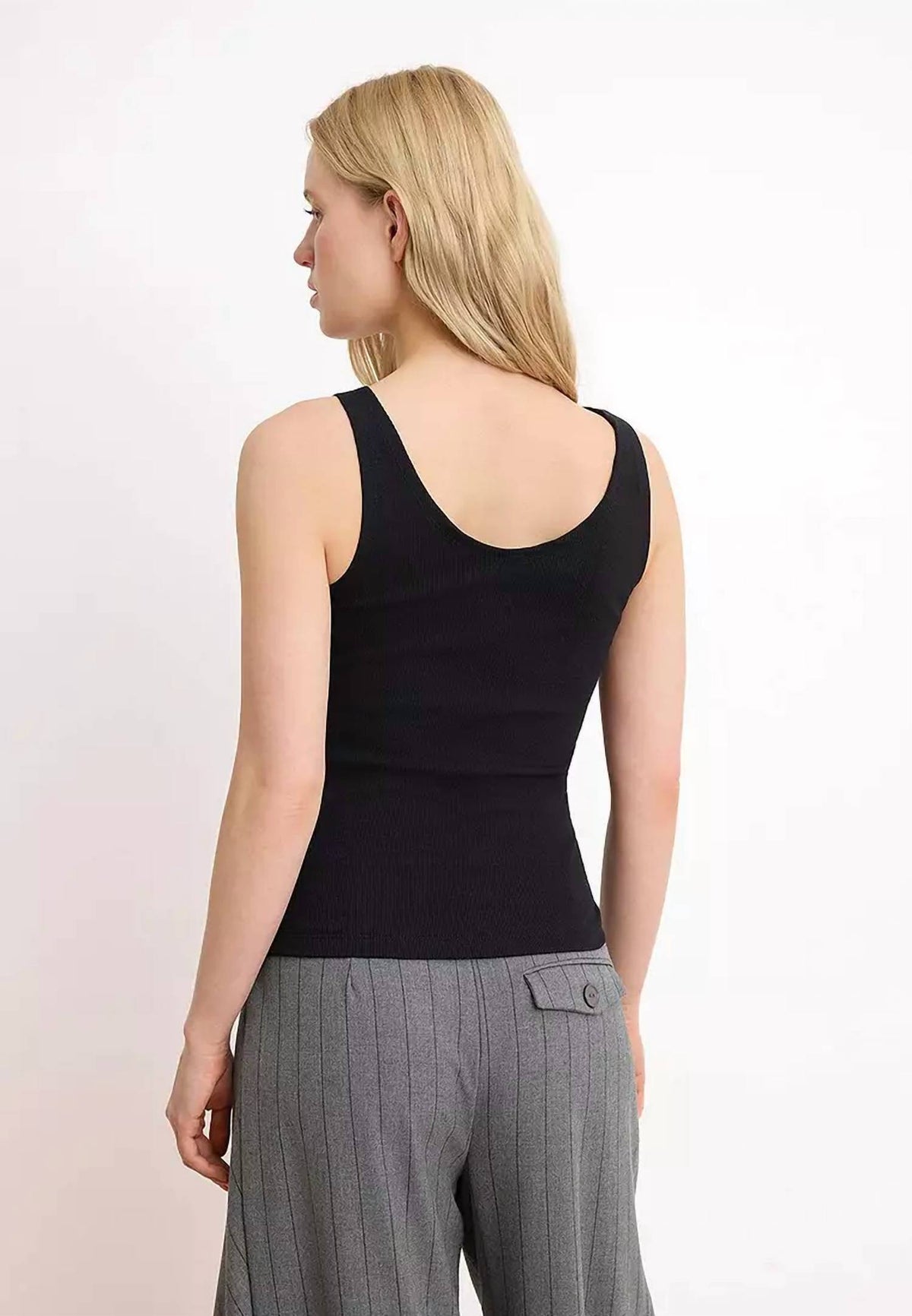 Marie Oliver - Miranda Tank Top