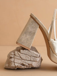 Oasis Society - Women's Zoey Platform Heels
