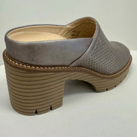 Softwaves - Women's Mansi Heeled Mule Clogs