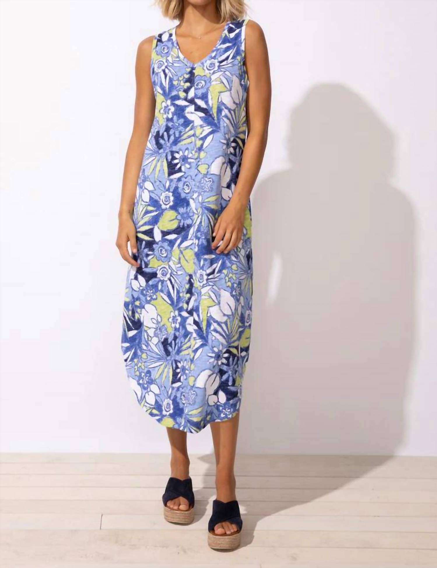 Escape - Floral Sleeveless Seamed Dress
