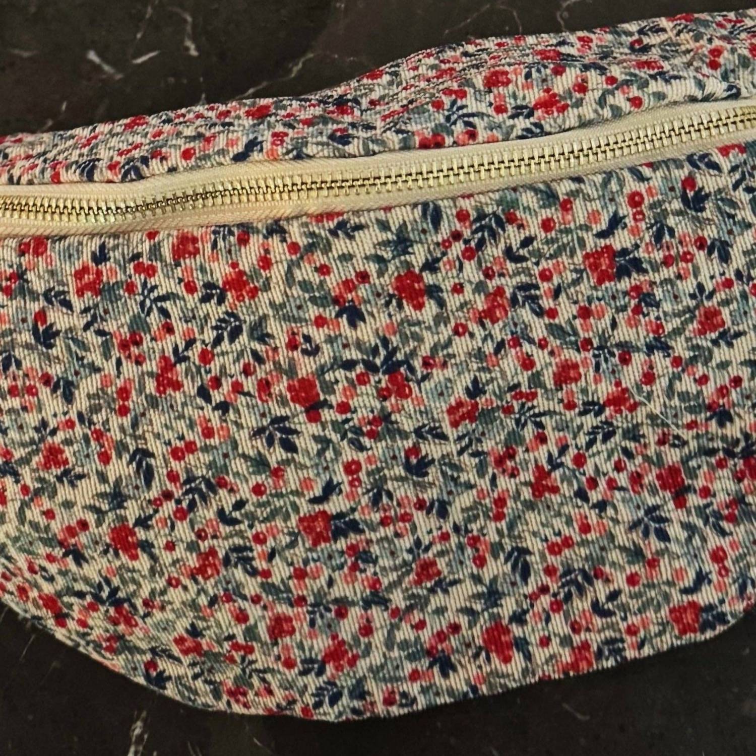 Ellison+Young - Women's Vintage Look Floral Sling Crossbody Bag