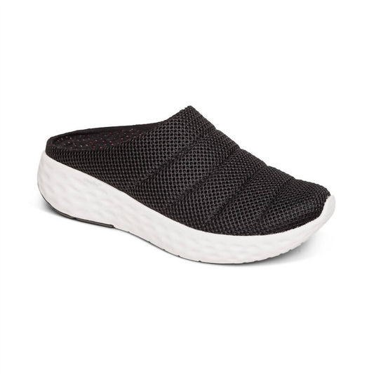 Aetrex - WOMEN'S HARLEY SLIP-ON SNEAKERS