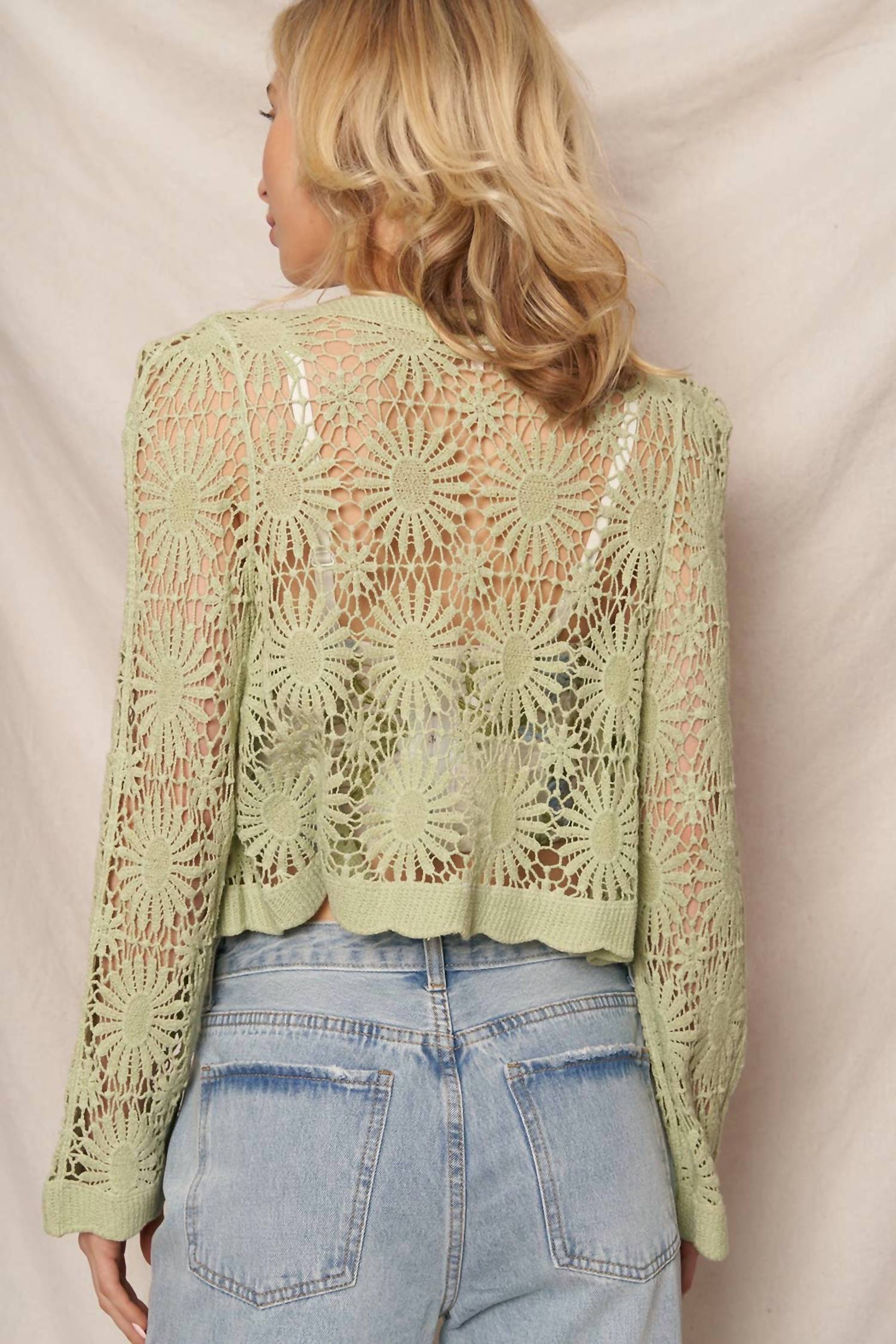 En Creme - Flower Pattern Crochet Cardigan
