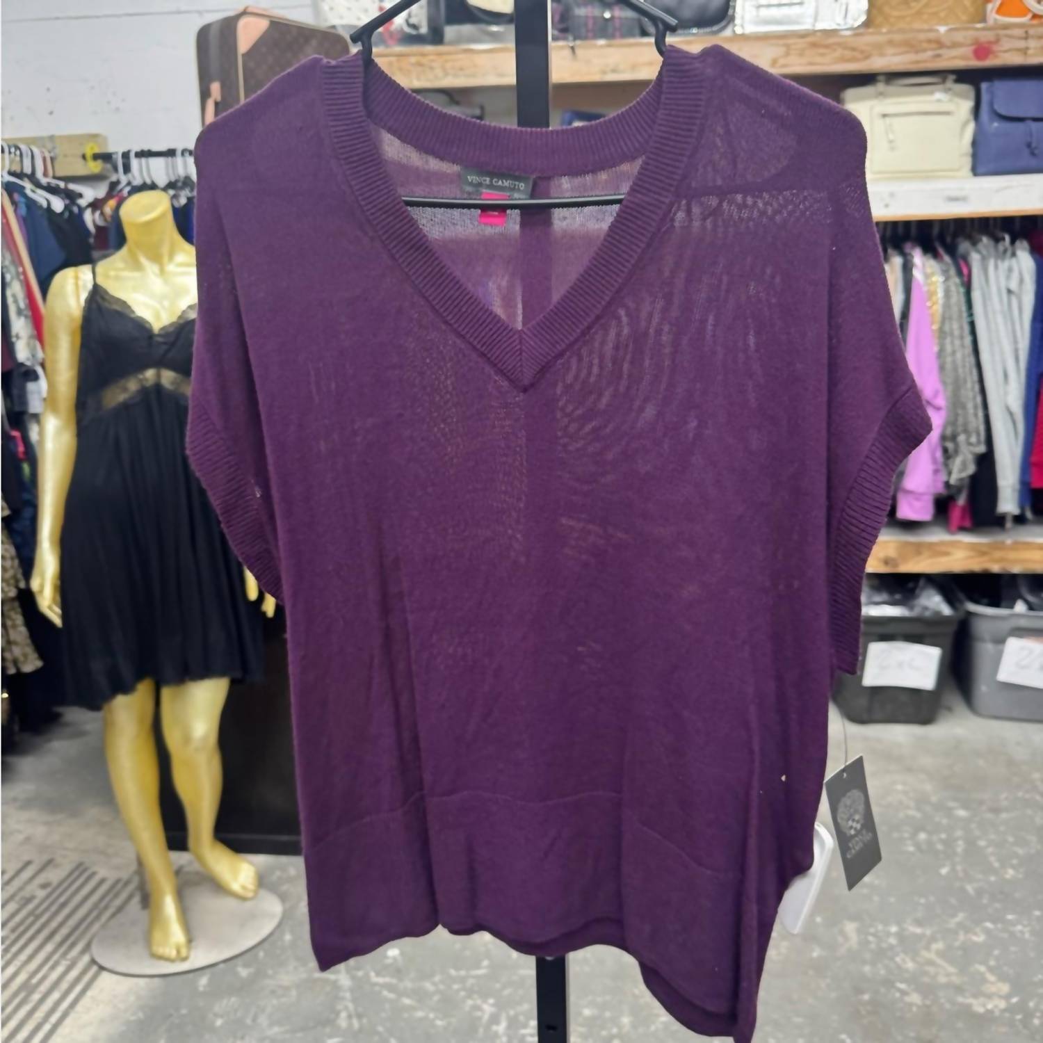 Vince Camuto - V-neck Knit Top