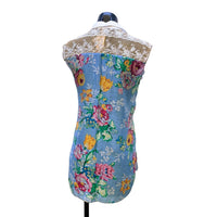 Aratta - Silent Journey Floral Embroidered Sleeveless Button-down Shirt