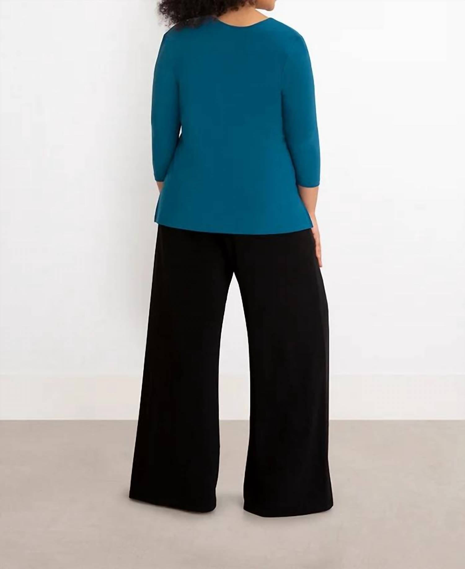 Sympli - Cutting Edge Top