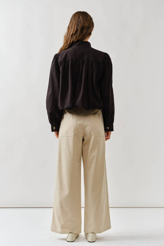 Aaron & Amber - Brynne Short Balloon Trench Jacket