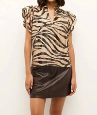 Marie Oliver - Madison Top