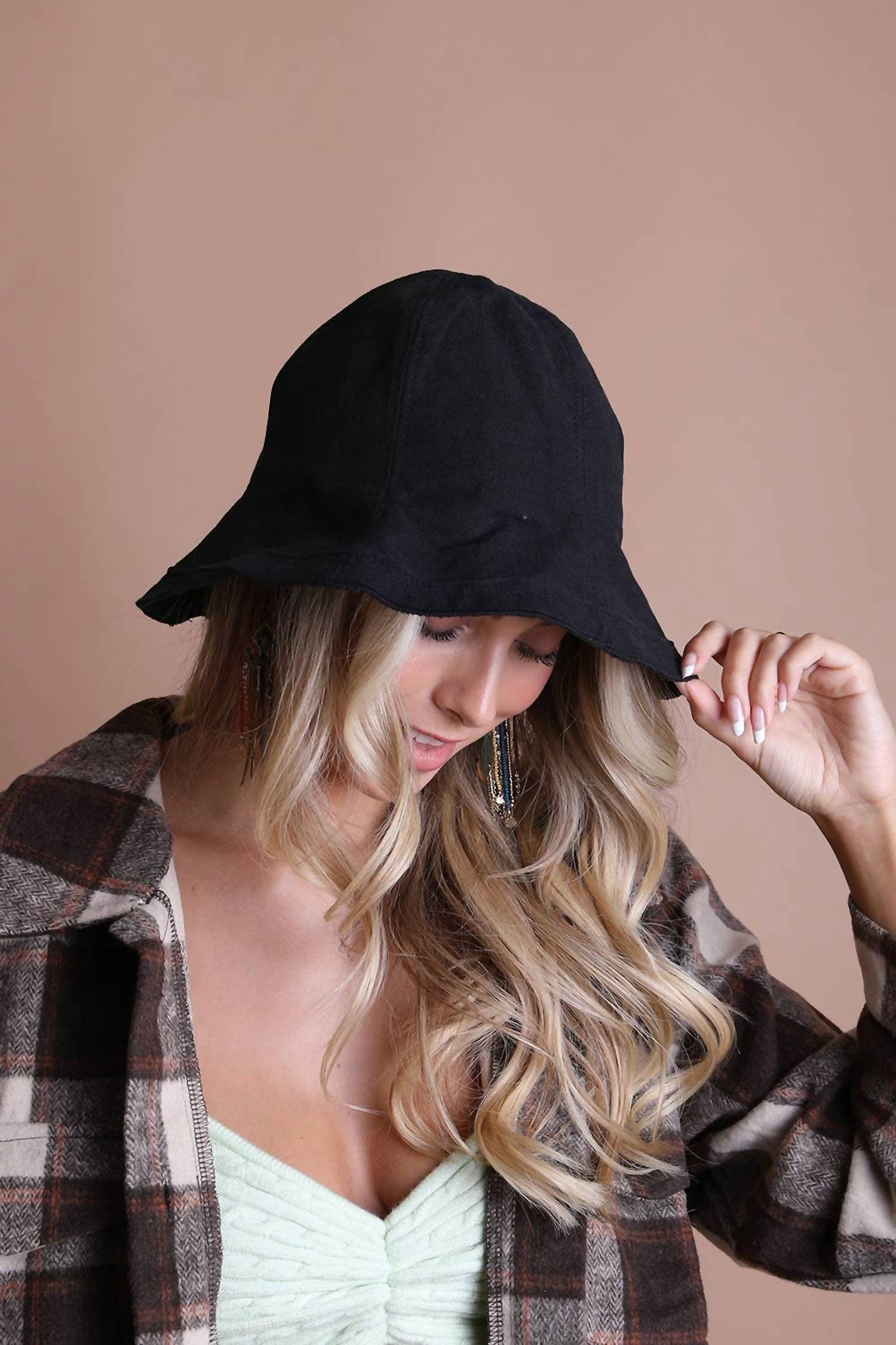 LETO Cotton Urban Bucket Hat in black - women's hat