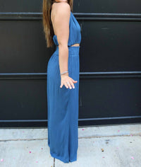 Elan - Capri Halter Crop Top