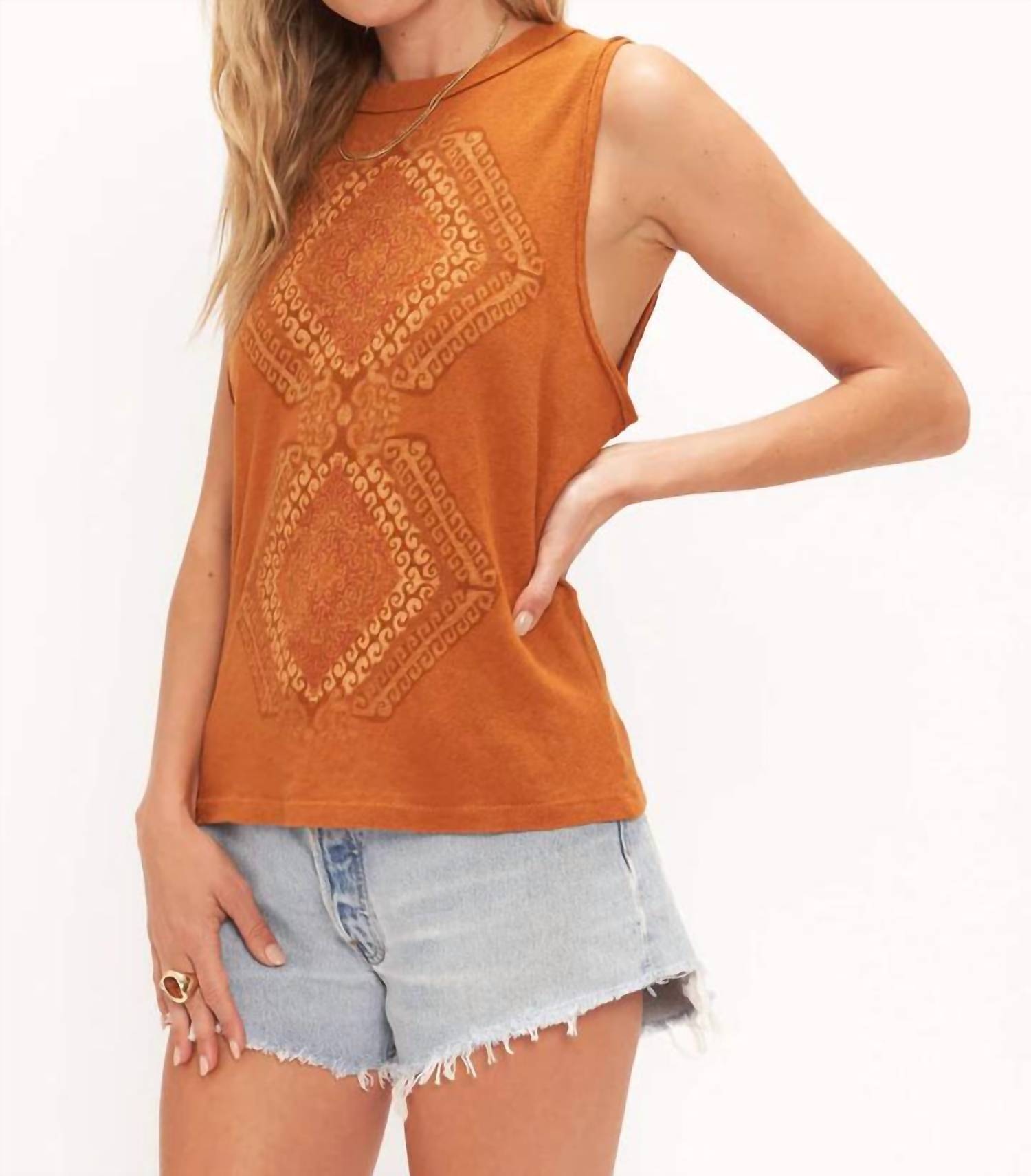 Project Social T - Double Diamonds Tank