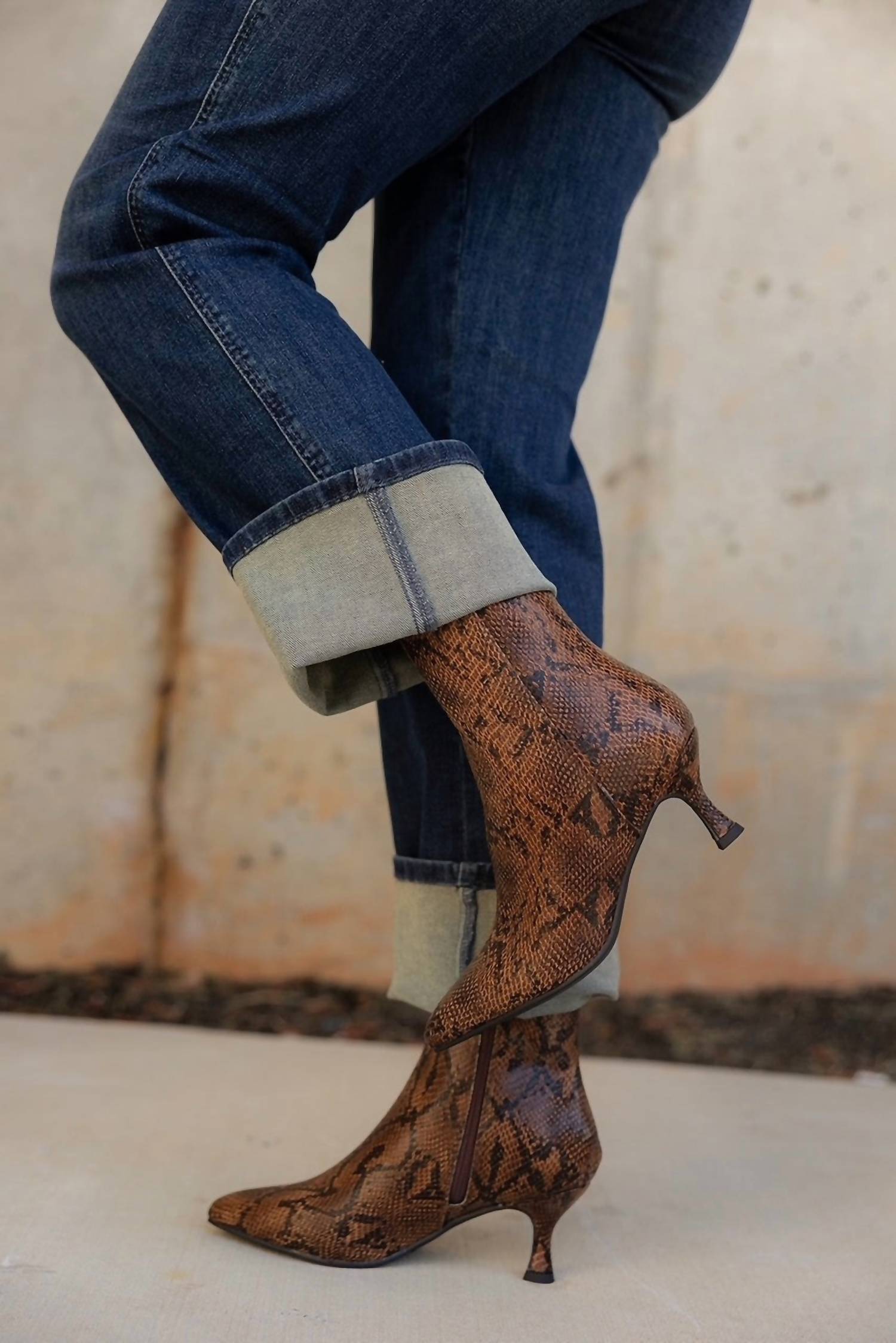 Mia Shoes - Women's Ediva Snake Pointed Toe Boot