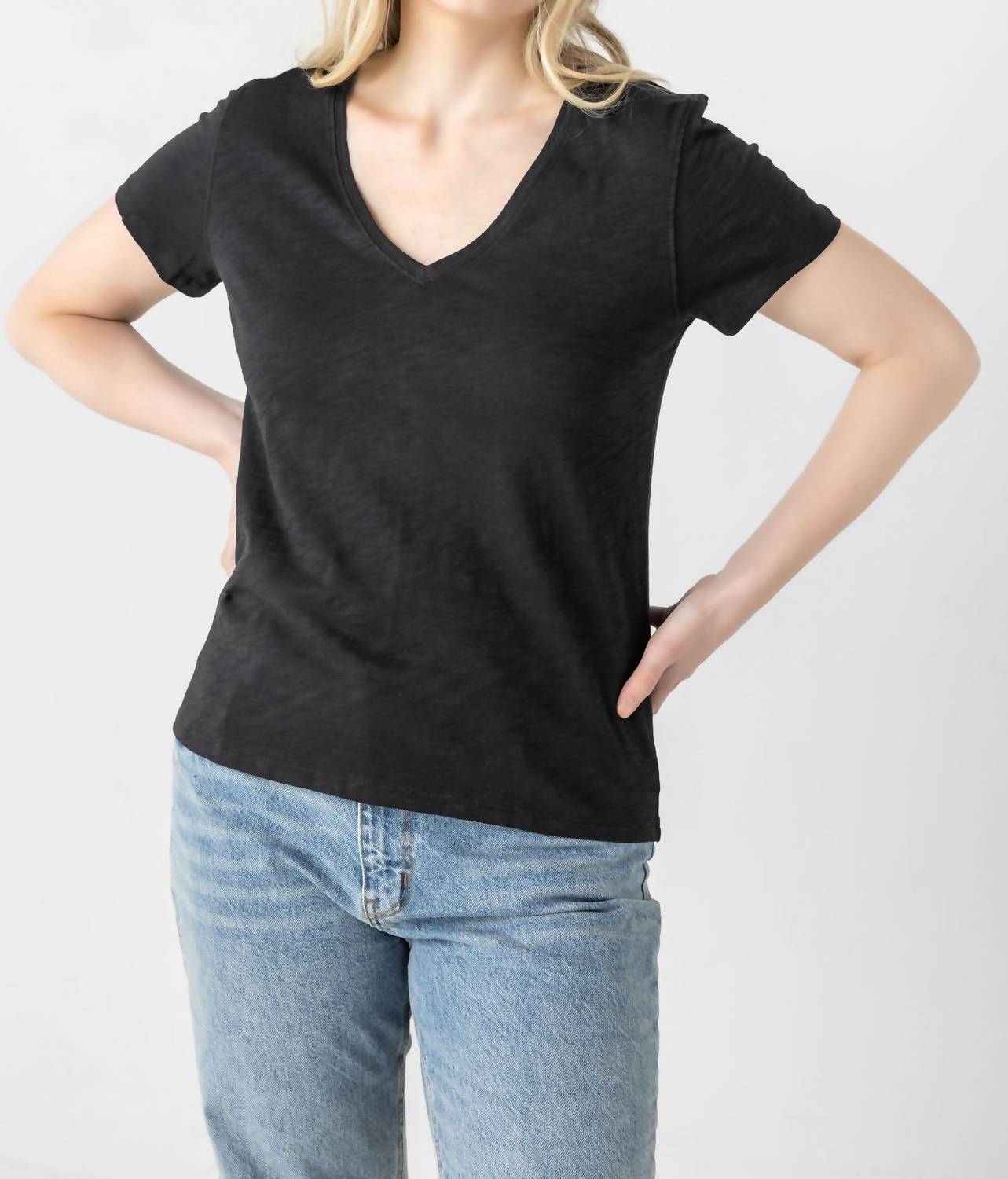 Lilla P - V-Neck Short Sleeve Back Seam Tee