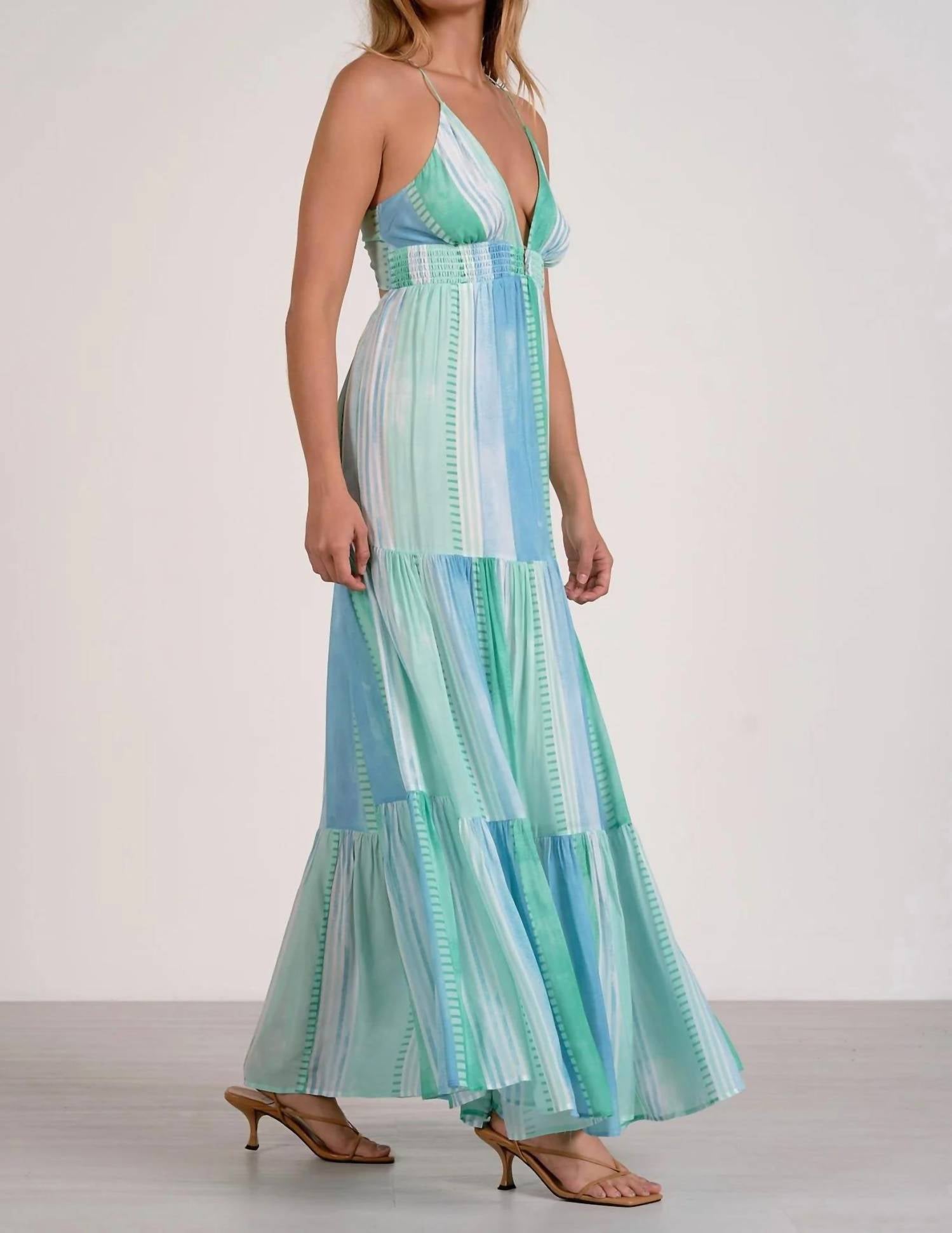 Elan - V-neck Open Back Maxi Dress