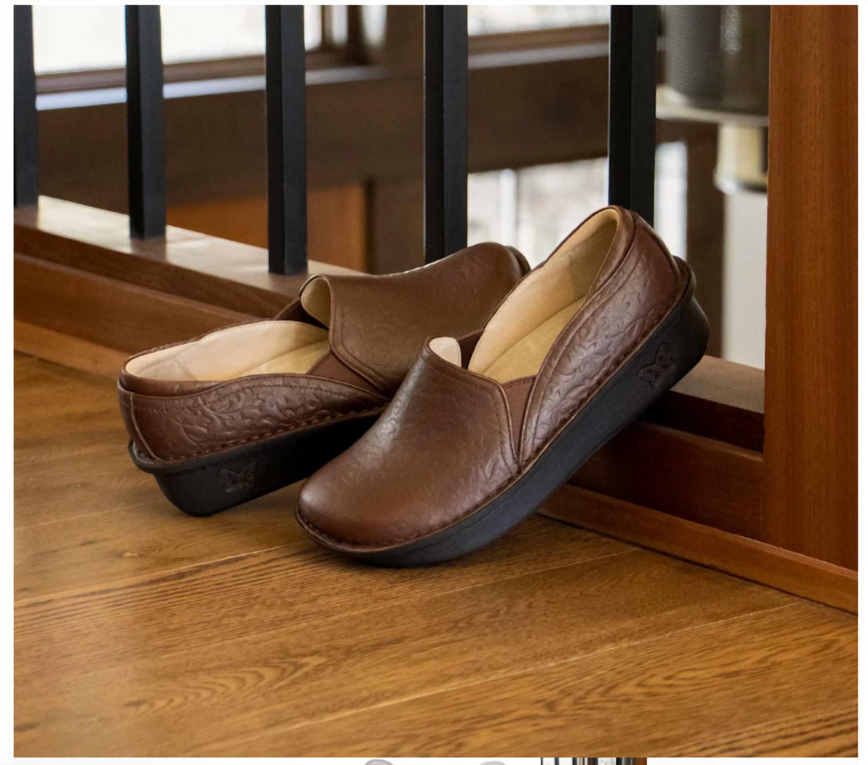 Alegria - Women's Debra Clog