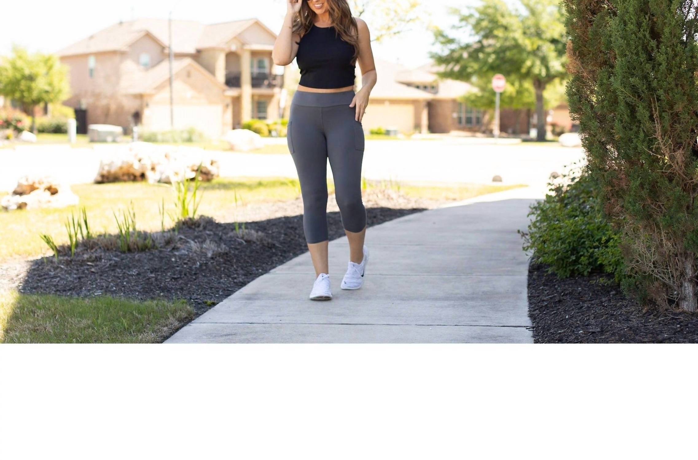 Julia Rose - Dani Capri Leggings With Pockets