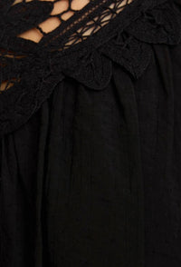 Le Lis - Lace Patch Lare Top With Ruffled Shorts Set