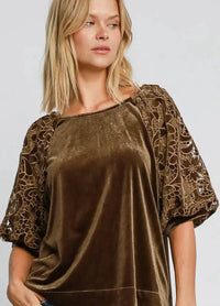 Umgee - Floral Lace Velvet Top