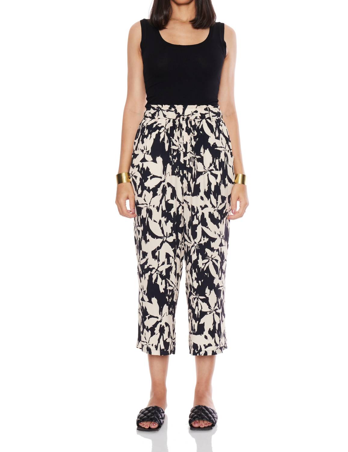 Velvet Heart Claudette Floral Cropped Palazzo Pants in black cream - women's pants