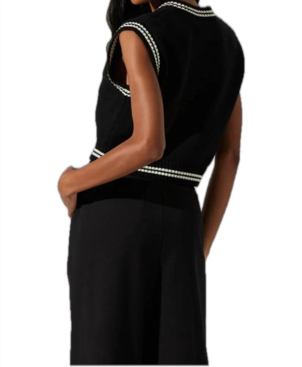 Astr - Kirby Sleeveless Sweater