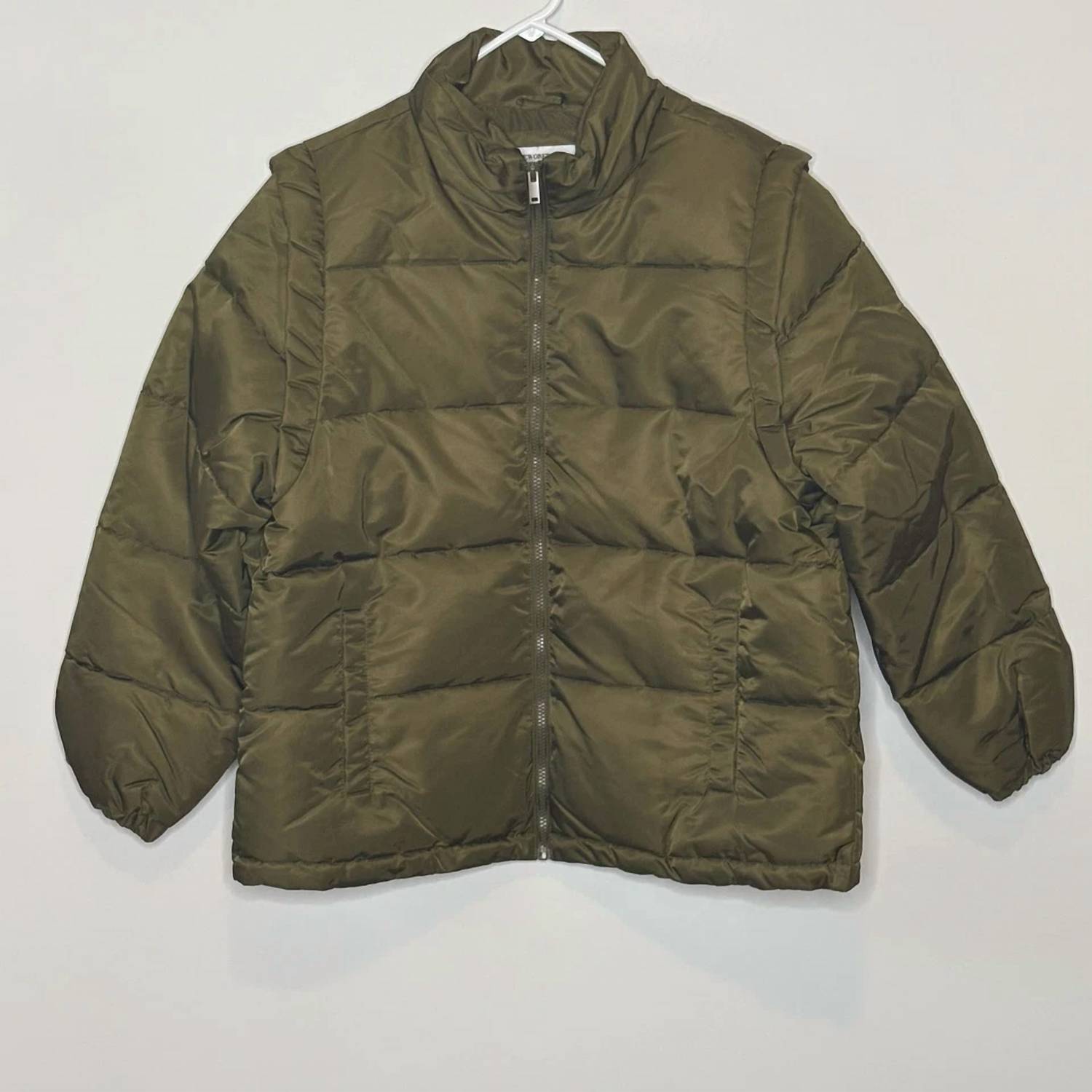 We Wore What - Zip Off Sleeve Puffer Jacket