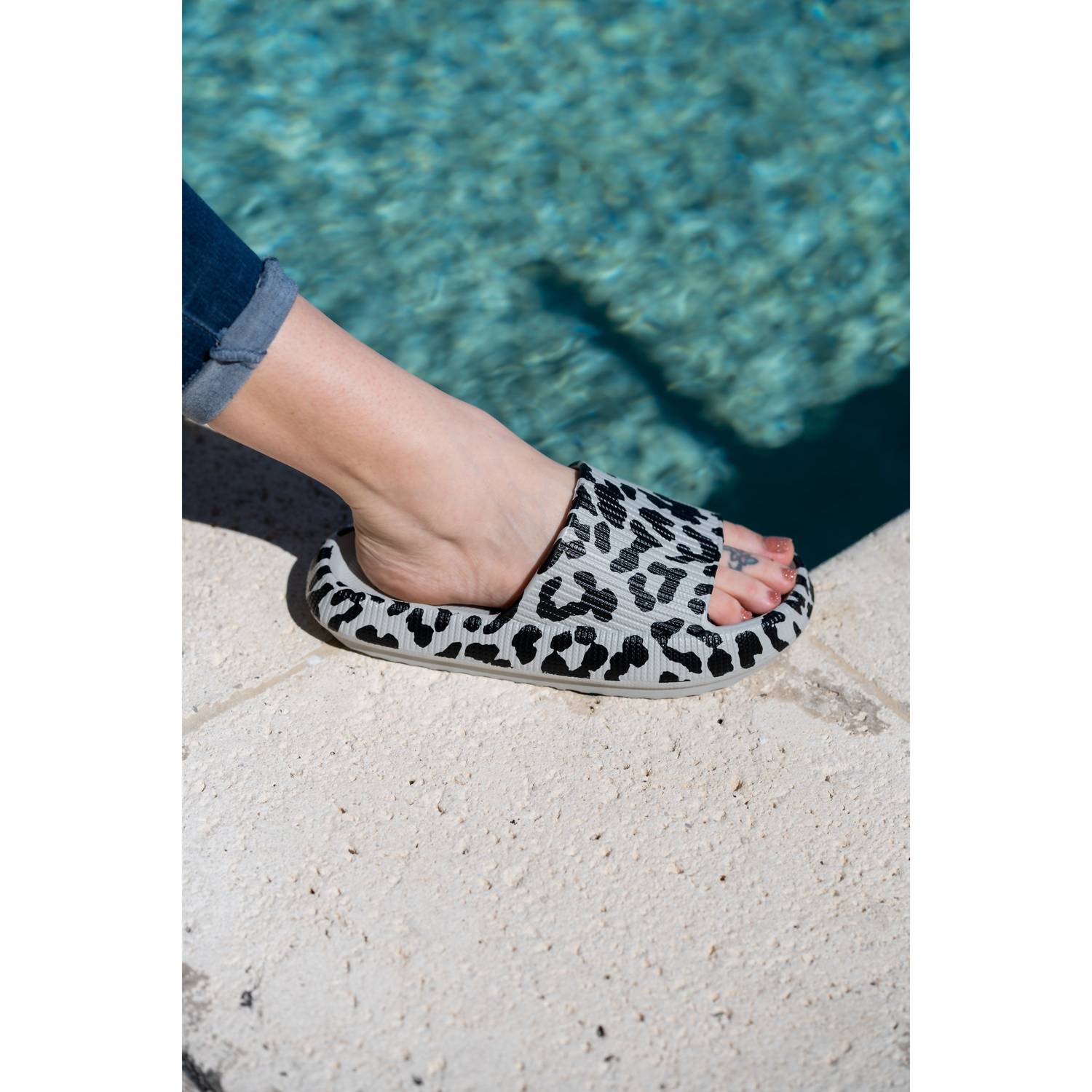 Julia Rose - Women’s Insanely Comfy Beach Casual Slides